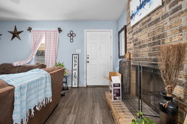 413 Thelma DR, Austin, TX 78745