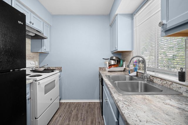 413 Thelma DR, Austin, TX 78745