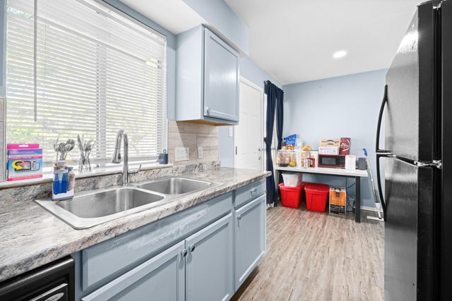 413 Thelma DR, Austin, TX 78745