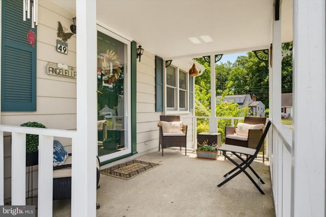 49 LONGWOOD DR, Hamilton, NJ 08620