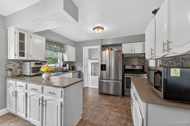 14808 Longtin Street, Southgate, MI 48195