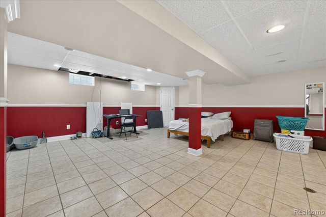 14808 Longtin Street, Southgate, MI 48195
