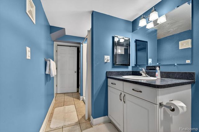14808 Longtin Street, Southgate, MI 48195