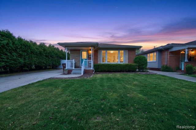 14808 Longtin Street, Southgate, MI 48195