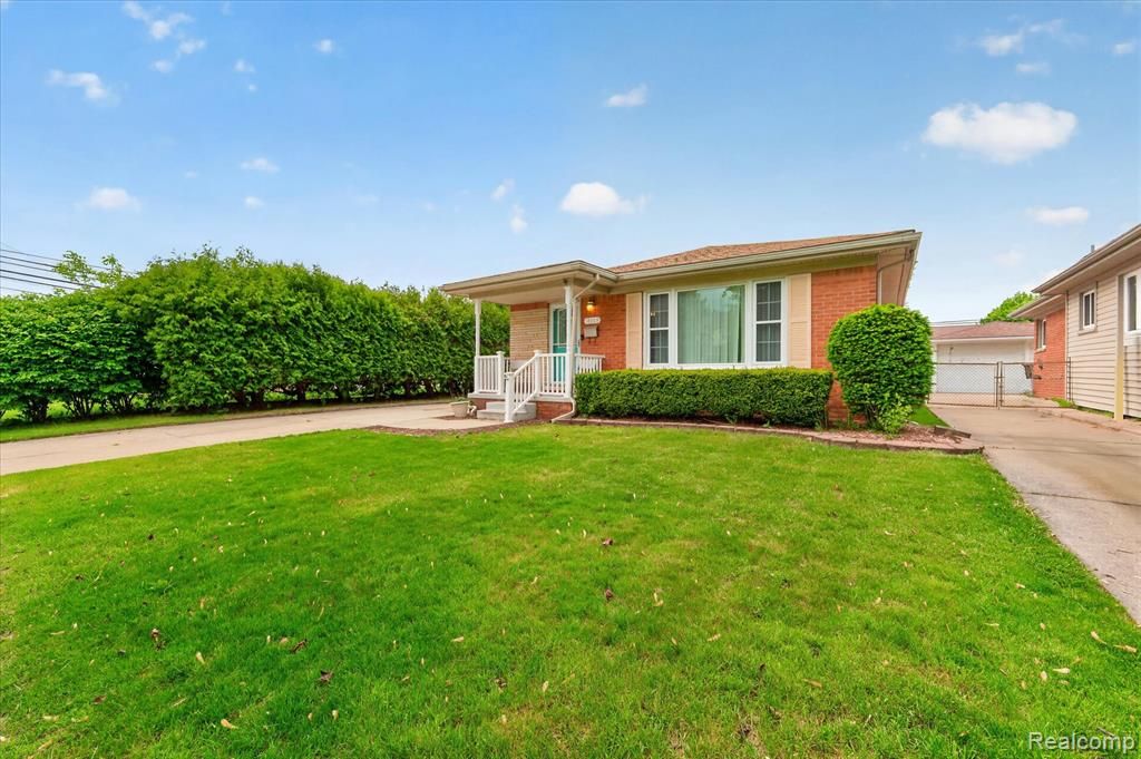 14808 Longtin Street, Southgate, MI 48195