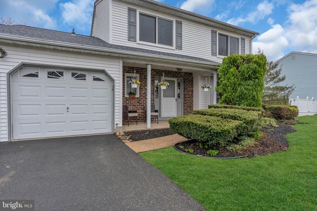 29 LIBERTY DR, Dayton, NJ 08810