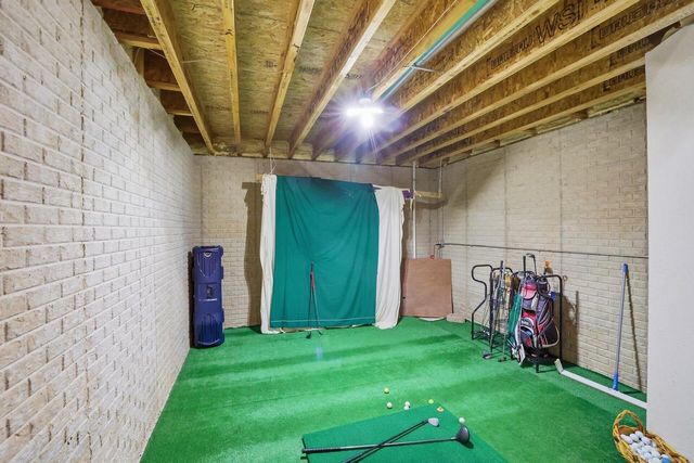 S30W27725 Creekside COURT, Waukesha, WI 53188