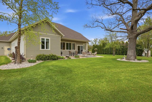S30W27725 Creekside COURT, Waukesha, WI 53188