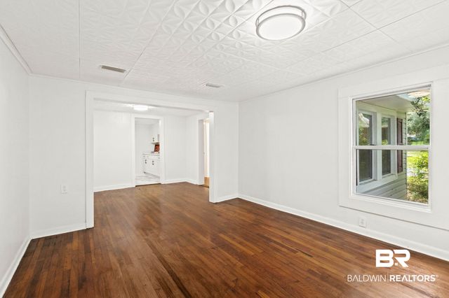 1215 Forest Avenue, Saraland, AL 36571