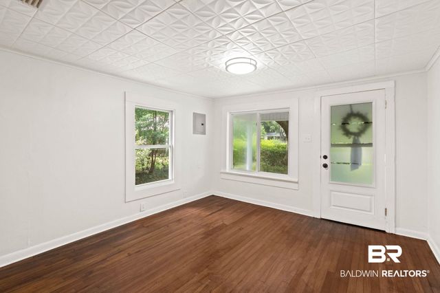 1215 Forest Avenue, Saraland, AL 36571