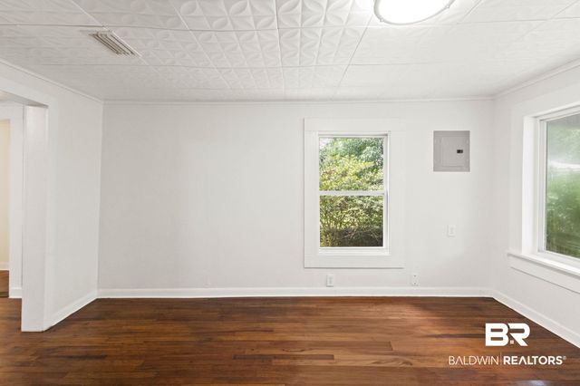 1215 Forest Avenue, Saraland, AL 36571