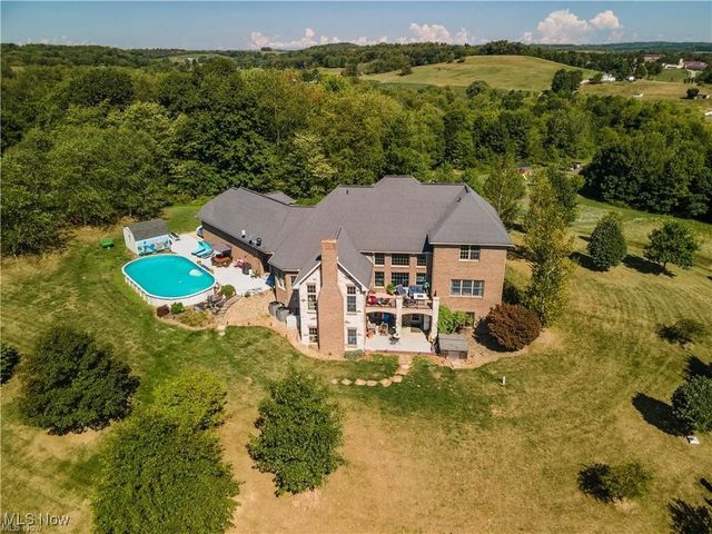 5488 Elson Street SE, Magnolia, OH 44643