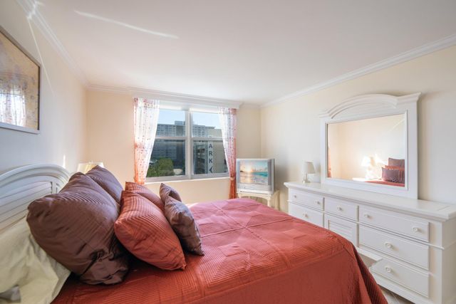 305 N Pompano Beach Boulevard 512, Pompano Beach, FL 33062