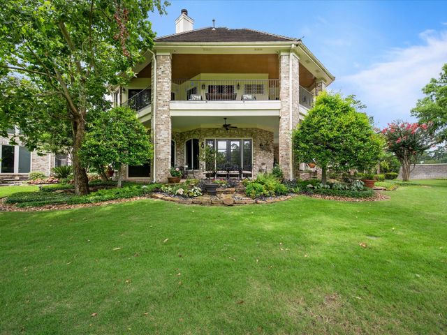 2750 N Southern Oaks Drive, Houston, TX 77068