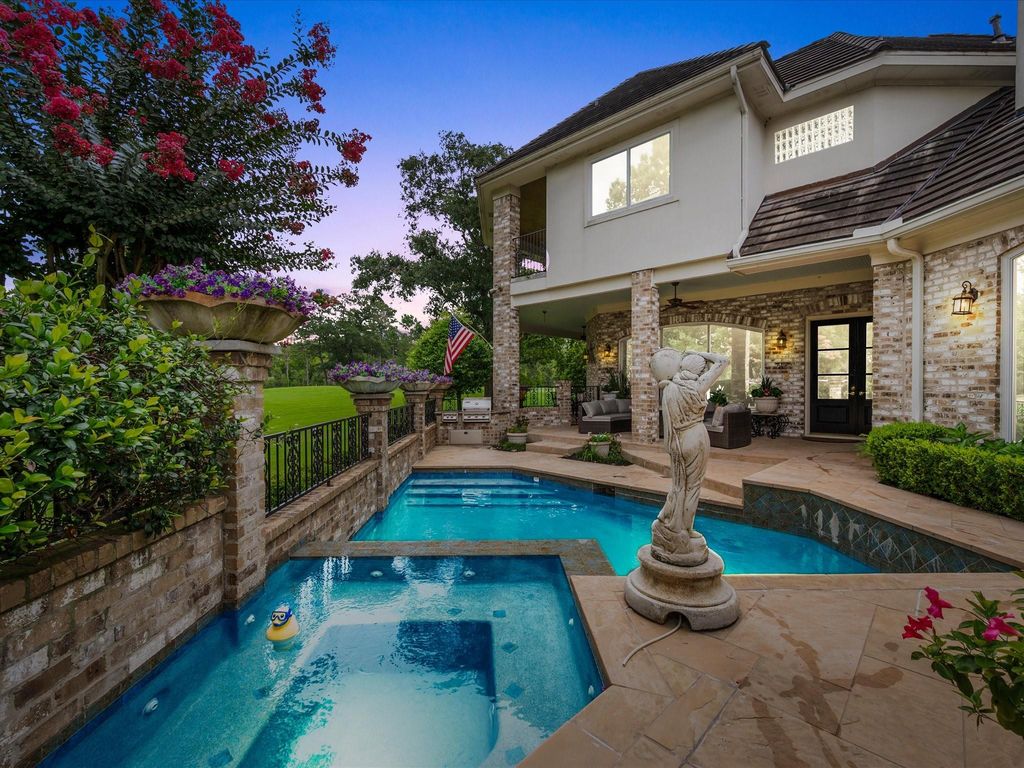 2750 N Southern Oaks Drive, Houston, TX 77068