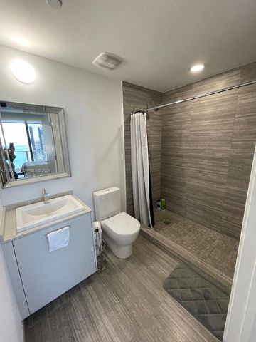 1010 Brickell Ave 2704, Miami, FL 33131