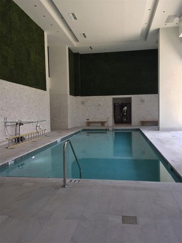 1010 Brickell Ave 2704, Miami, FL 33131