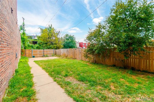 1310 N Market Street, St Louis, MO 63106
