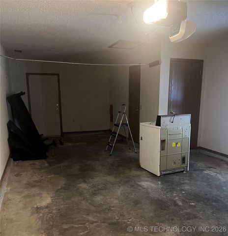 400 E Sunflower, Vian, OK 74962