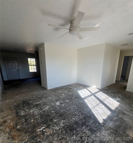 400 E Sunflower, Vian, OK 74962