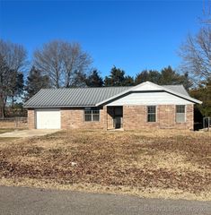 400 E Sunflower, Vian, OK 74962