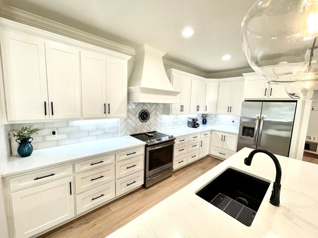 124 Royale Orleans, Dothan, AL 36305