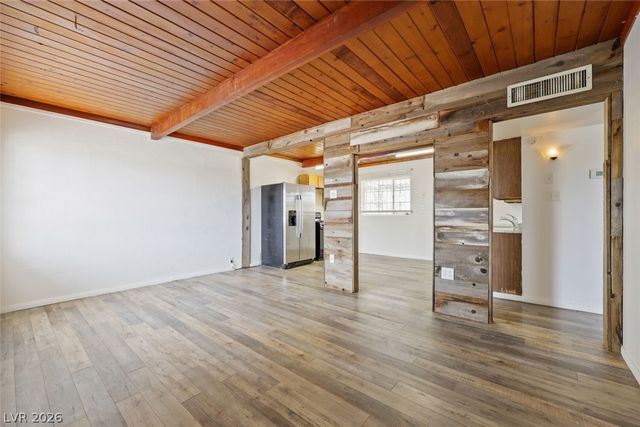 421 Stanford Street, Las Vegas, NV 89107