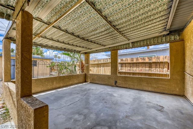 421 Stanford Street, Las Vegas, NV 89107