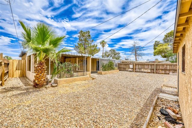 421 Stanford Street, Las Vegas, NV 89107