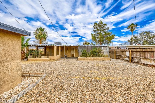 421 Stanford Street, Las Vegas, NV 89107