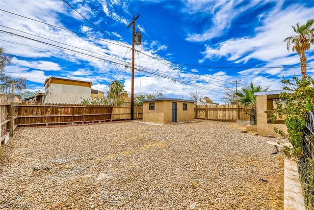 421 Stanford Street, Las Vegas, NV 89107