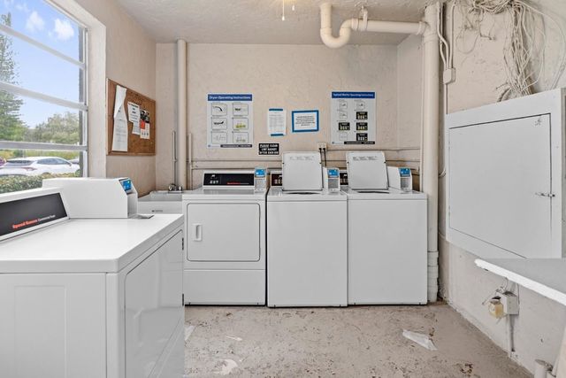 9410 Poinciana Place 108, Davie, FL 33324