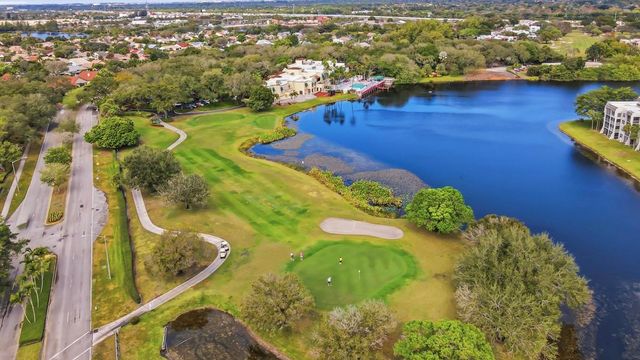 9410 Poinciana Place 108, Davie, FL 33324