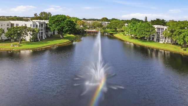 9410 Poinciana Place 108, Davie, FL 33324