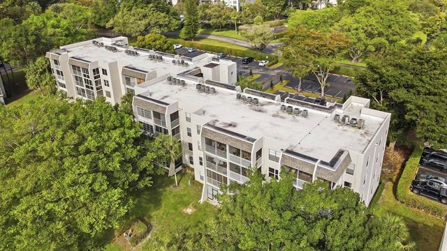 9410 Poinciana Place 108, Davie, FL 33324