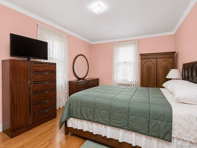 3360 Holland Avenue, Bronx, NY 10467