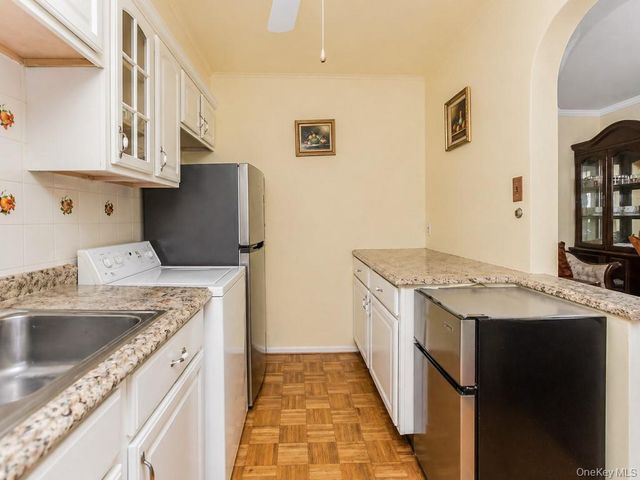 3360 Holland Avenue, Bronx, NY 10467