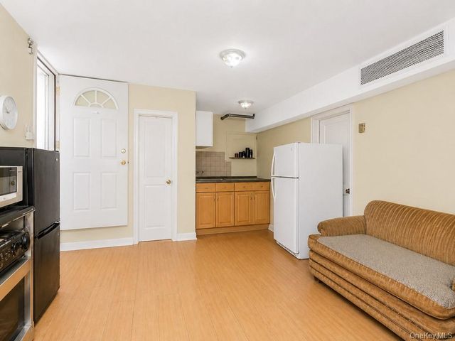 3360 Holland Avenue, Bronx, NY 10467