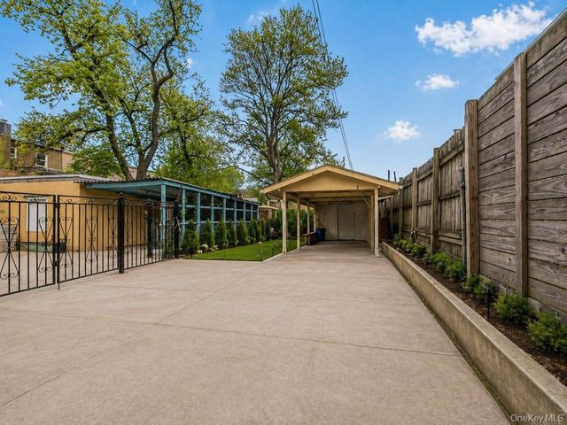 3360 Holland Avenue, Bronx, NY 10467