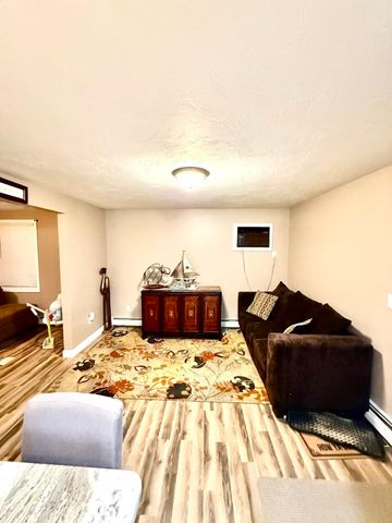 217 Dudley Southbridge Rd, Dudley, MA 01571