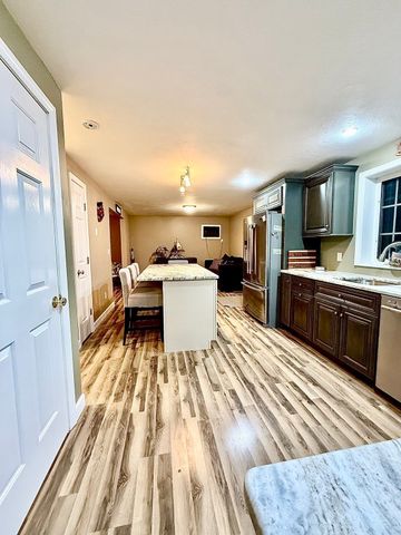 217 Dudley Southbridge Rd, Dudley, MA 01571