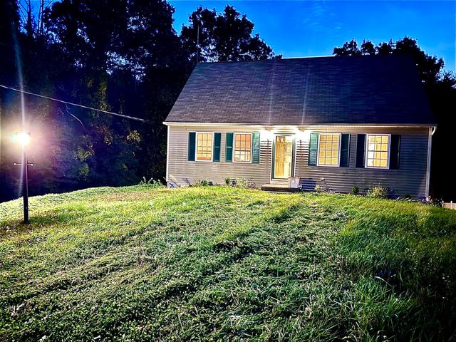 217 Dudley Southbridge Rd, Dudley, MA 01571