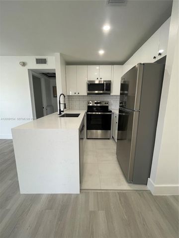 10016 Winding Lake Rd 202, Sunrise, FL 33351