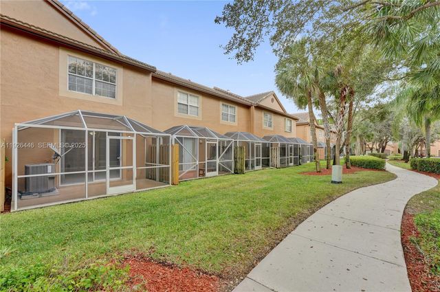 1435 Barcelona Way 5-27, Weston, FL 33327