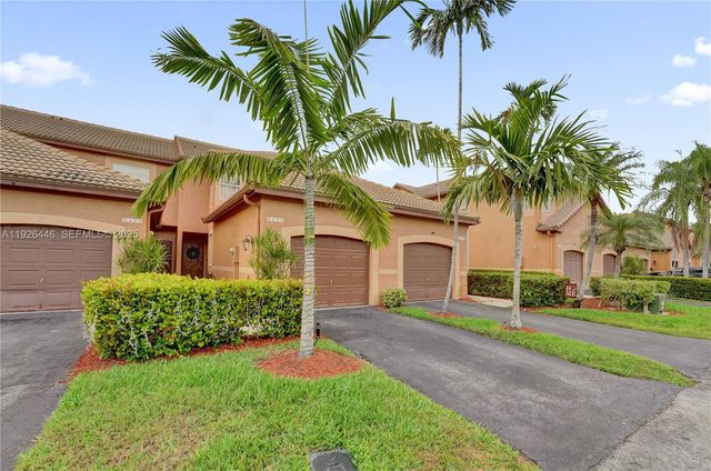 1435 Barcelona Way 5-27, Weston, FL 33327