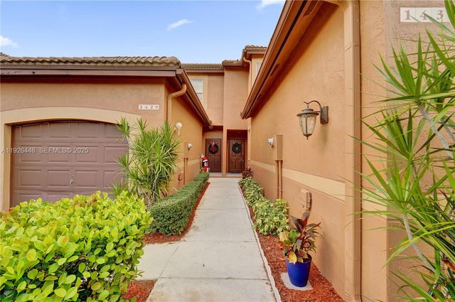 1435 Barcelona Way 5-27, Weston, FL 33327