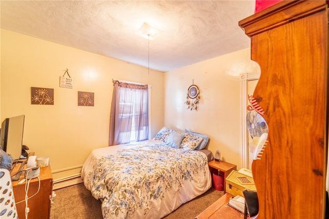 81 Columbus Avenue, Pawtucket, RI 02860