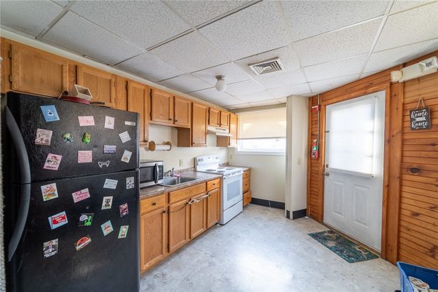 81 Columbus Avenue, Pawtucket, RI 02860