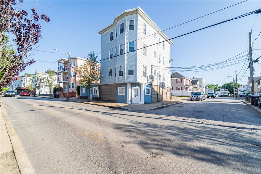 81 Columbus Avenue, Pawtucket, RI 02860