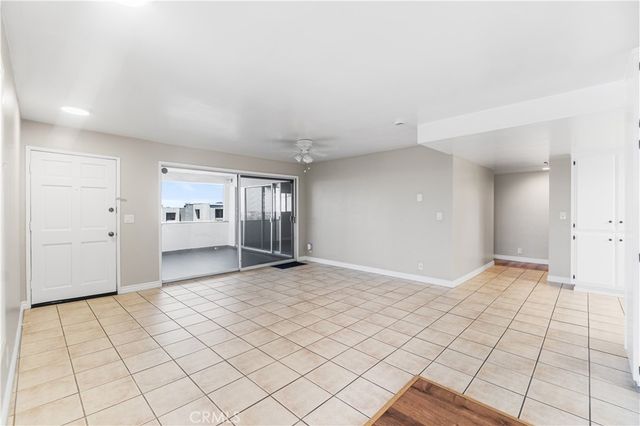 2699 E 20th, Signal Hill, CA 90755